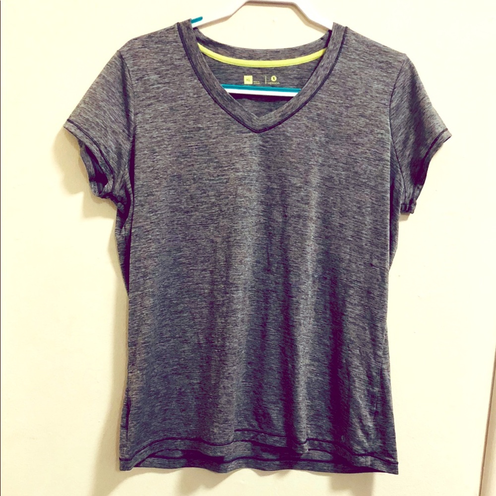 NWOT Xersion XL Gray Work Out Shirt